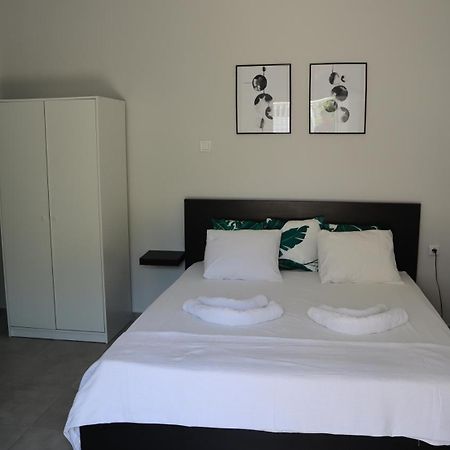 泽尔韦尼翁Seaside House With Garden别墅 外观 照片