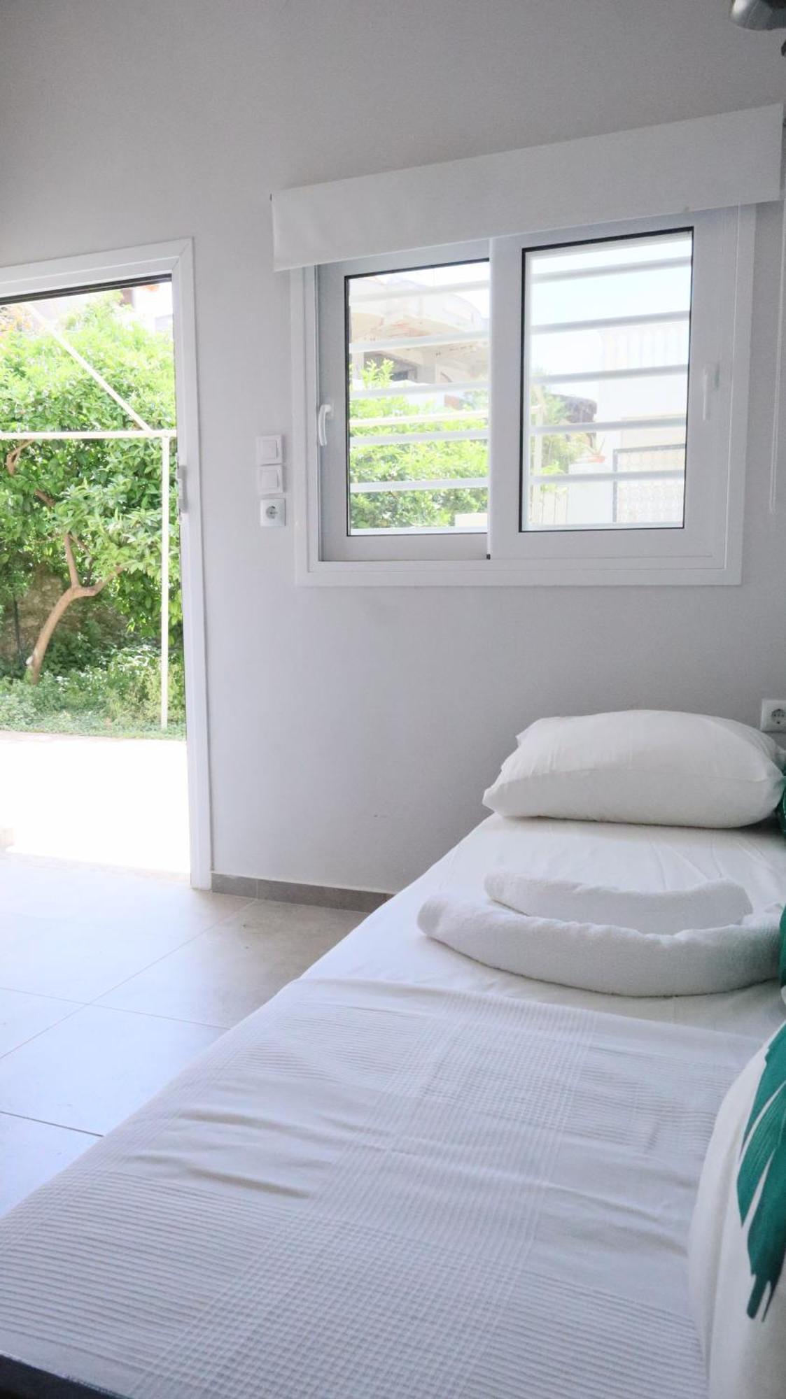 泽尔韦尼翁Seaside House With Garden别墅 外观 照片